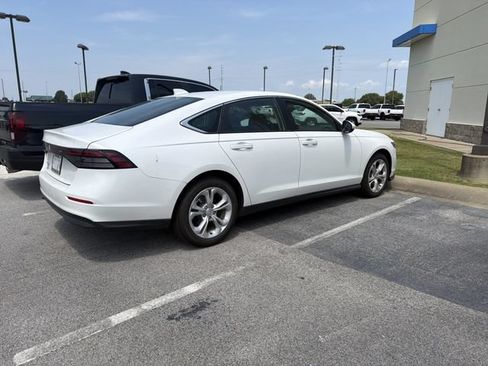 Used 2025 Honda Accord LX image 6