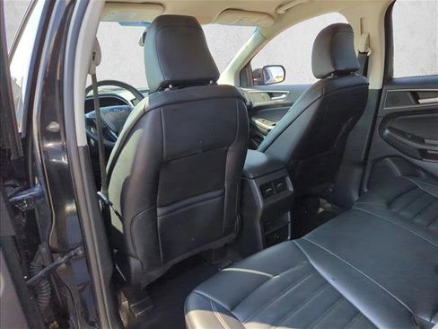 Used 2024 Ford Edge SEL image 15