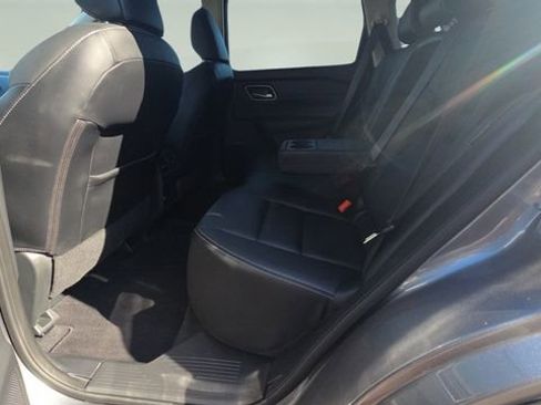 Used 2021 Nissan Rogue SL image 19