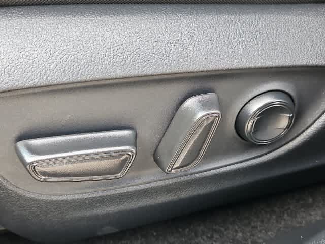 Certified 2025 Toyota RAV4 XLE AWD/4WD image 15