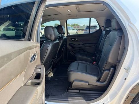 Used 2019 Chevrolet Traverse Premier w/ Redline Edition AWD/4WD image 11