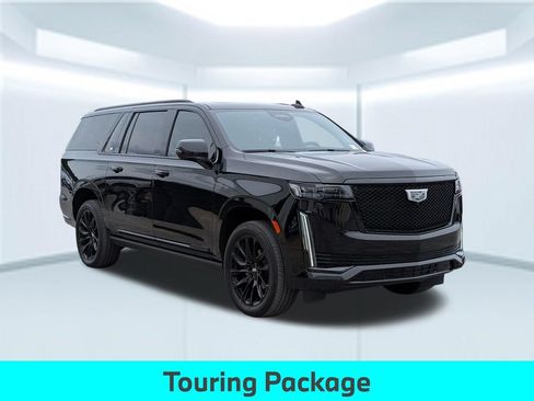 Used 2024 Cadillac Escalade ESV Sport Platinum w/ LPO, ONYX Package AWD/4WD image 9