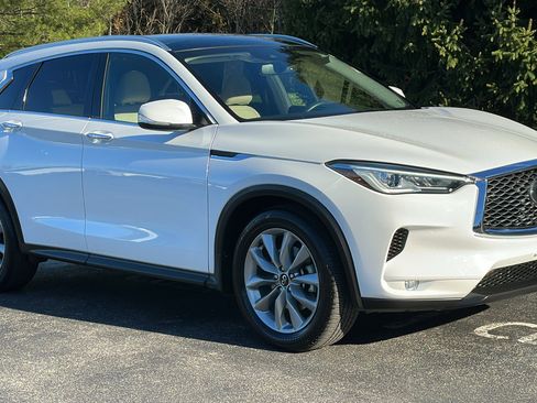 Certified 2021 INFINITI QX50 Luxe image 2