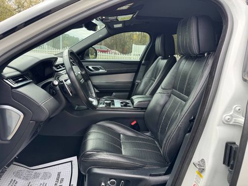 Used 2018 Land Rover Range Rover Velar R-Dynamic HSE image 10