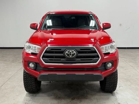 Used 2019 Toyota Tacoma SR5 image 4