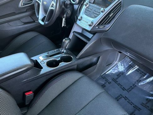 Used 2017 Chevrolet Equinox LT w/ Convenience Package FWD image 16