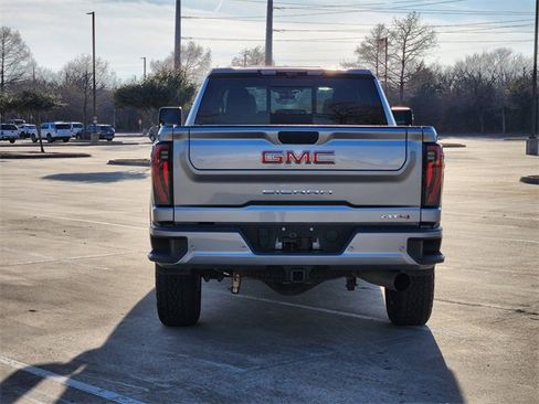 Used 2024 GMC Sierra 2500 AT4 w/ AT4 Premium Plus Package image 6