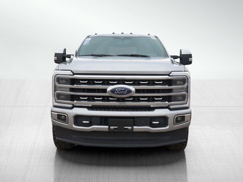 Used 2024 Ford F250 Platinum image 8