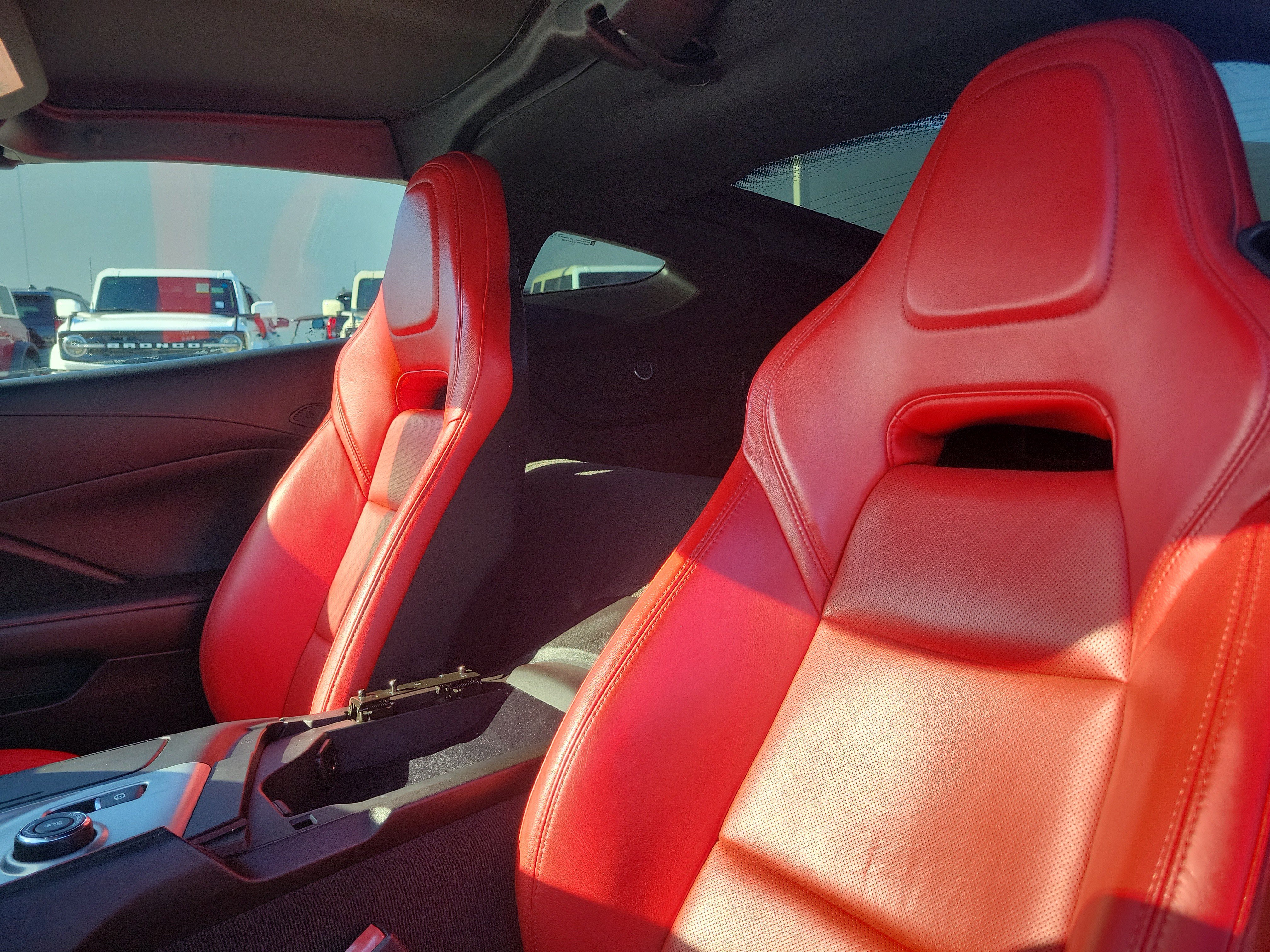 Used 2019 Chevrolet Corvette Stingray Coupe w/ 1LT RWD image 12
