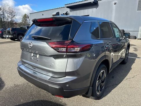 New 2026 Nissan Rogue SV image 6