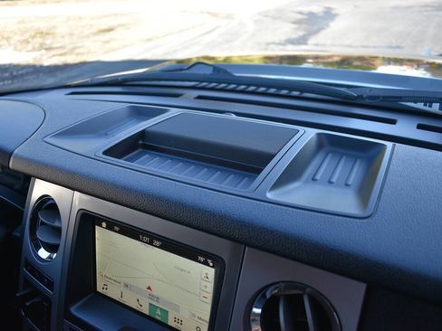 Used 2017 Ford Expedition EL XLT w/ Equipment Group 202A image 26