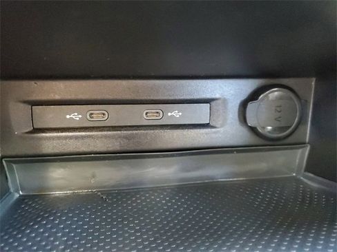 Certified 2023 Volkswagen Taos S image 21