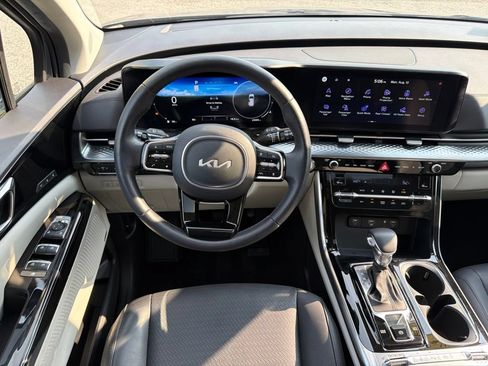 Certified 2024 Kia Carnival SX Prestige FWD image 27