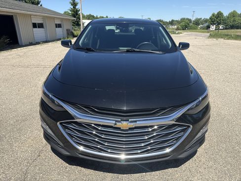 Used 2023 Chevrolet Malibu LT FWD image 12