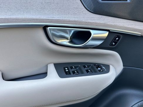 New 2026 Volvo XC90 B6 Plus w/ Protection Package Premier image 12