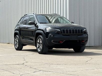 Used 2019 Jeep Cherokee Trailhawk w/ Comfort/Convenience Group