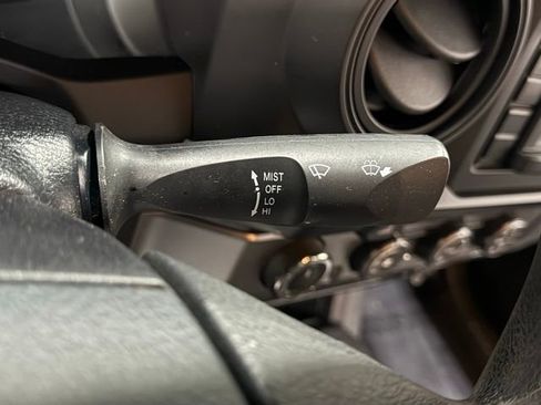 Used 2019 Toyota Tacoma SR image 21