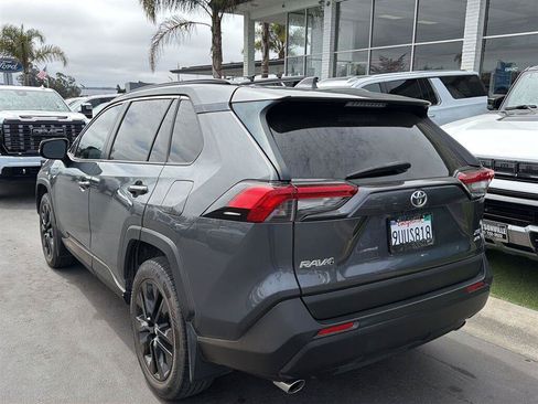 Used 2019 Toyota RAV4 XLE Premium w/ Carpet Mat Package AWD/4WD image 6