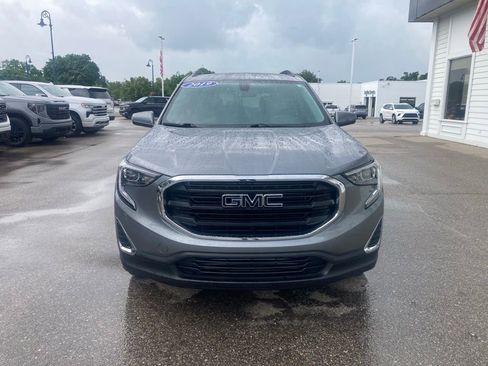 Certified 2019 GMC Terrain SLE w/ Driver Convenience Package FWD image 2