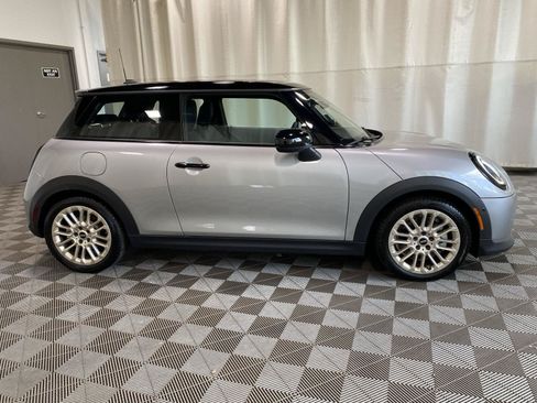 Used 2025 MINI Cooper S FWD image 16