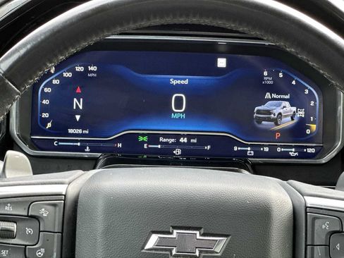 Certified 2022 Chevrolet Silverado 1500 LT Trail Boss w/ LT Trail Boss Premium Package AWD/4WD image 36