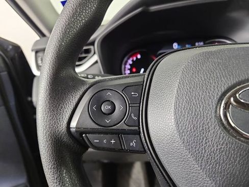 Used 2025 Toyota RAV4 XLE FWD image 22
