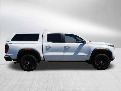 Used 2024 GMC Canyon Elevation w/ Elevation Premium Package AWD/4WD image 8