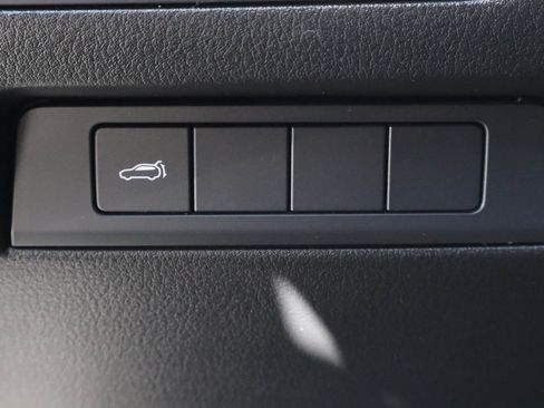 Used 2025 MAZDA CX-50 AWD 2.5 S w/ Premium Package image 16