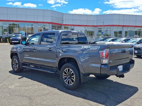 Used 2023 Toyota Tacoma TRD Sport AWD/4WD image 5