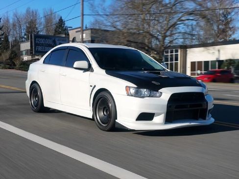 Used 2012 Mitsubishi Lancer Evolution GSR image 6