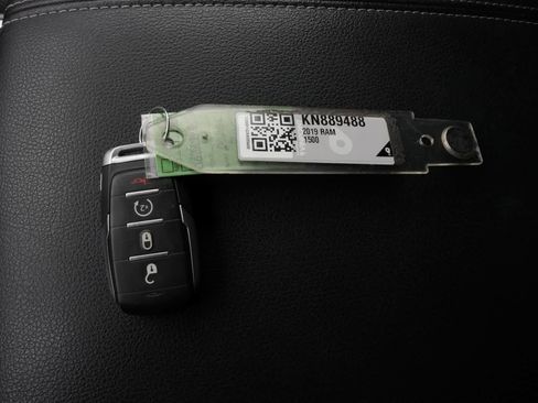 Used 2019 RAM 1500 Big Horn image 27