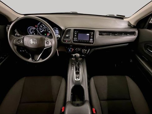 Used 2020 Honda HR-V LX image 14