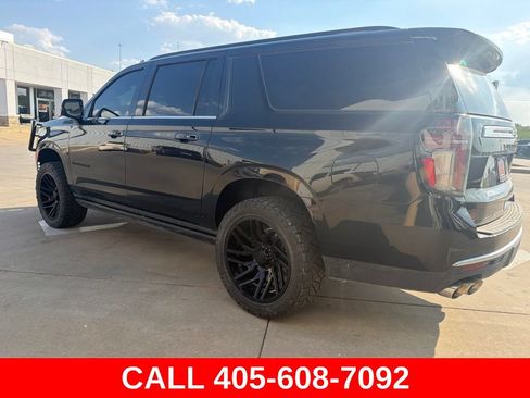 Used 2024 Chevrolet Suburban High Country w/ Advanced Technology Package AWD/4WD image 5