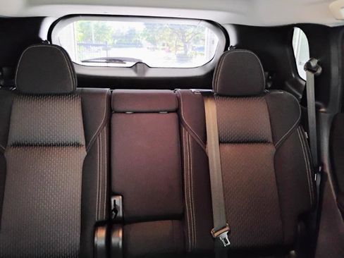 Used 2024 Mitsubishi Outlander ES FWD image 59