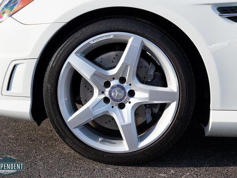 Used 2013 Mercedes-Benz SLK 250 image 7