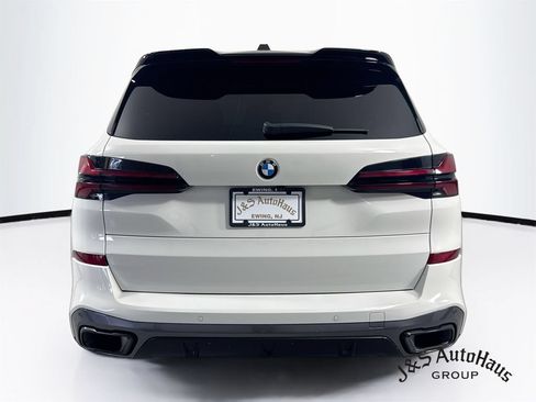Used 2024 BMW X5 xDrive40i w/ M Sport Package AWD/4WD image 6