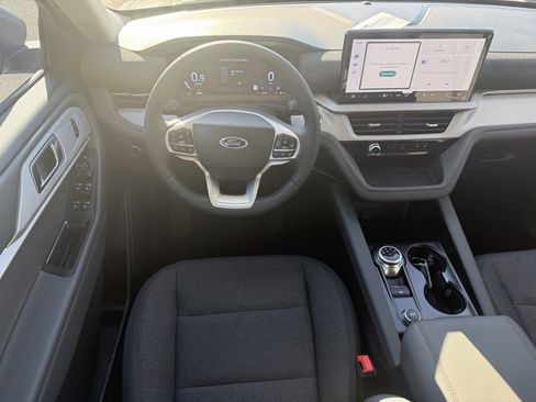 New 2026 Ford Explorer Active image 16