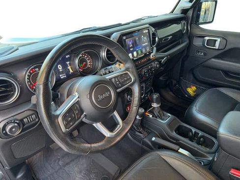 Used 2021 Jeep Wrangler Unlimited Rubicon w/ Trailer Tow Package image 16