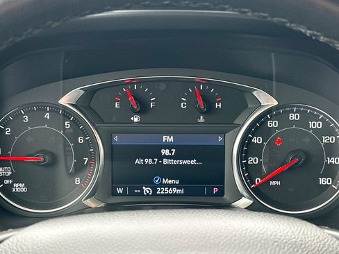 Certified 2023 GMC Acadia SLT w/ Elevation Edition FWD image 35