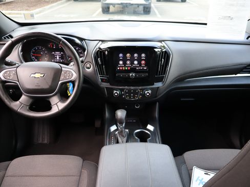 Used 2023 Chevrolet Traverse LT AWD/4WD image 14