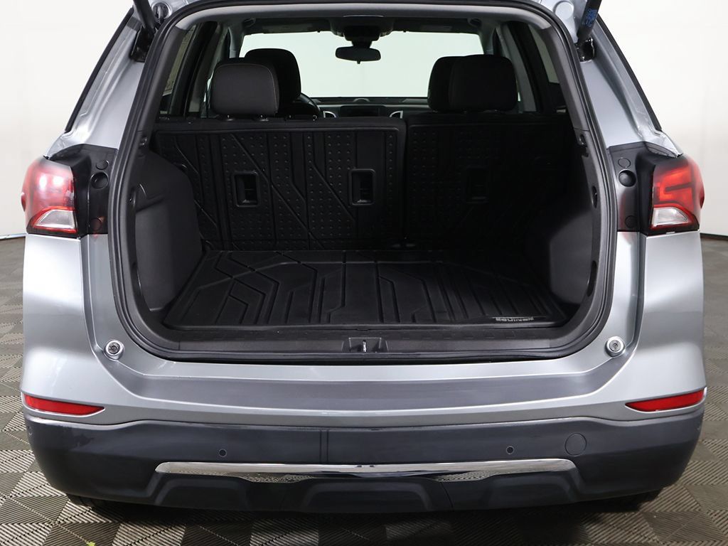 Used 2024 Chevrolet Equinox LT w/ LPO, Floor Liner Package AWD/4WD image 19