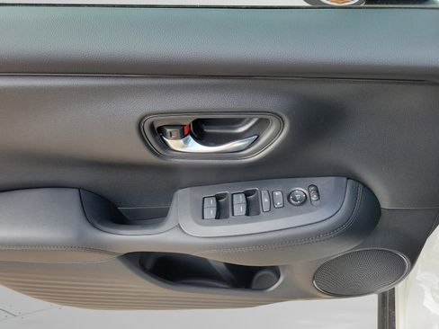 New 2026 Honda HR-V LX image 23