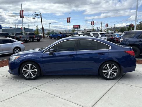 Used 2017 Subaru Legacy 2.5i Limited AWD/4WD image 2
