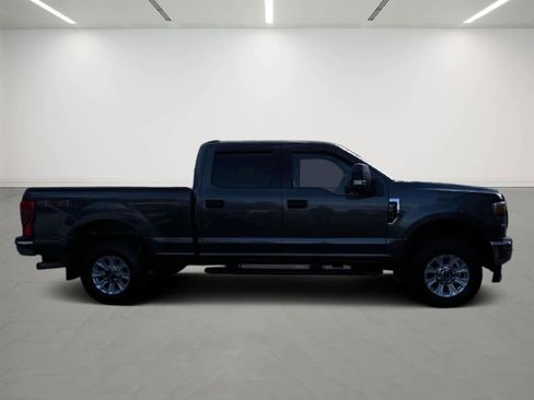Used 2020 Ford F250 XLT w/ Snow Plow Prep Package image 4