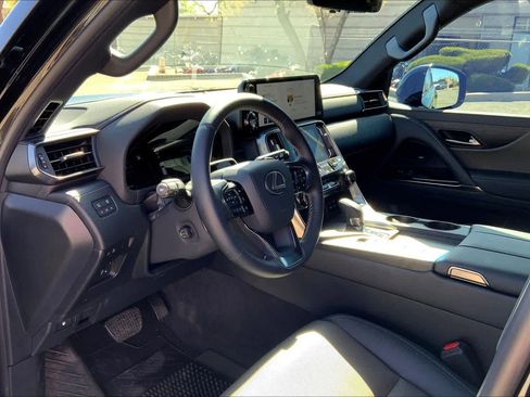 Used 2026 Lexus LX 700h Overtrail image 16