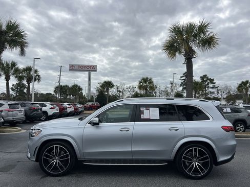 Used 2023 Mercedes-Benz GLS 450 4MATIC image 7
