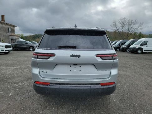 New 2026 Jeep Grand Cherokee L 4WD image 6