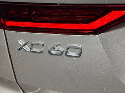New 2026 Volvo XC60 B5 Plus w/ Climate Package AWD/4WD image 6