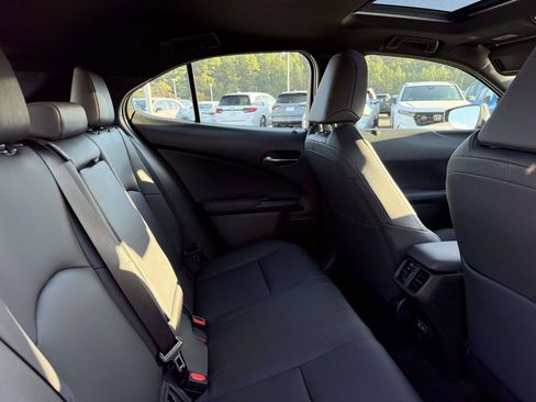 Used 2025 Lexus UX 300h AWD image 24