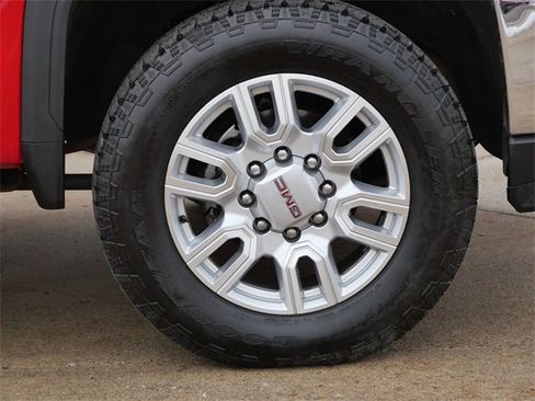 Used 2023 GMC Sierra 2500 SLT w/ SLT Premium Package image 9